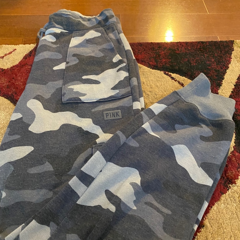 PINK Victorias, secret, camo sweatpants/joggers